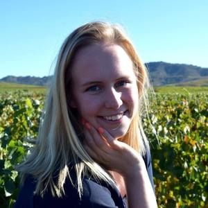 Meet your Posher, Amelia